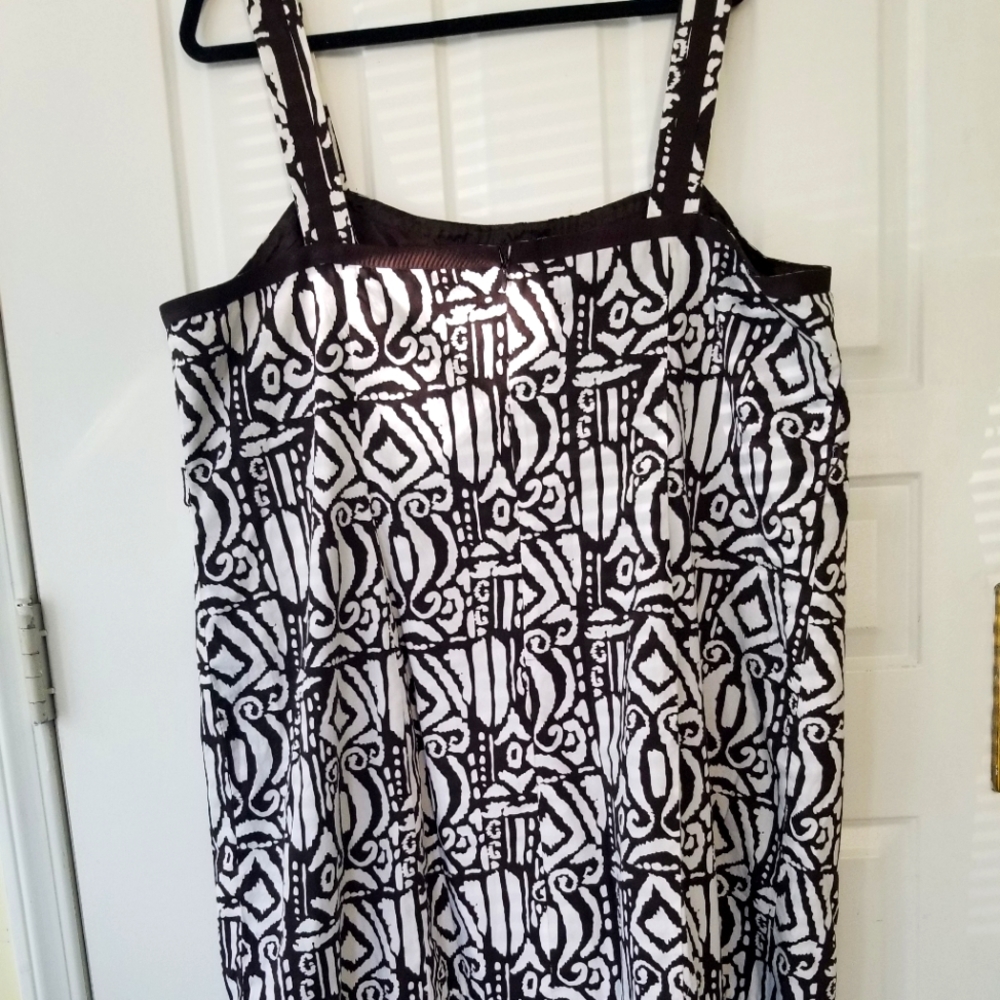 DRESSBARN WOMAN Size 22 DRESS Brown and white summer casual design